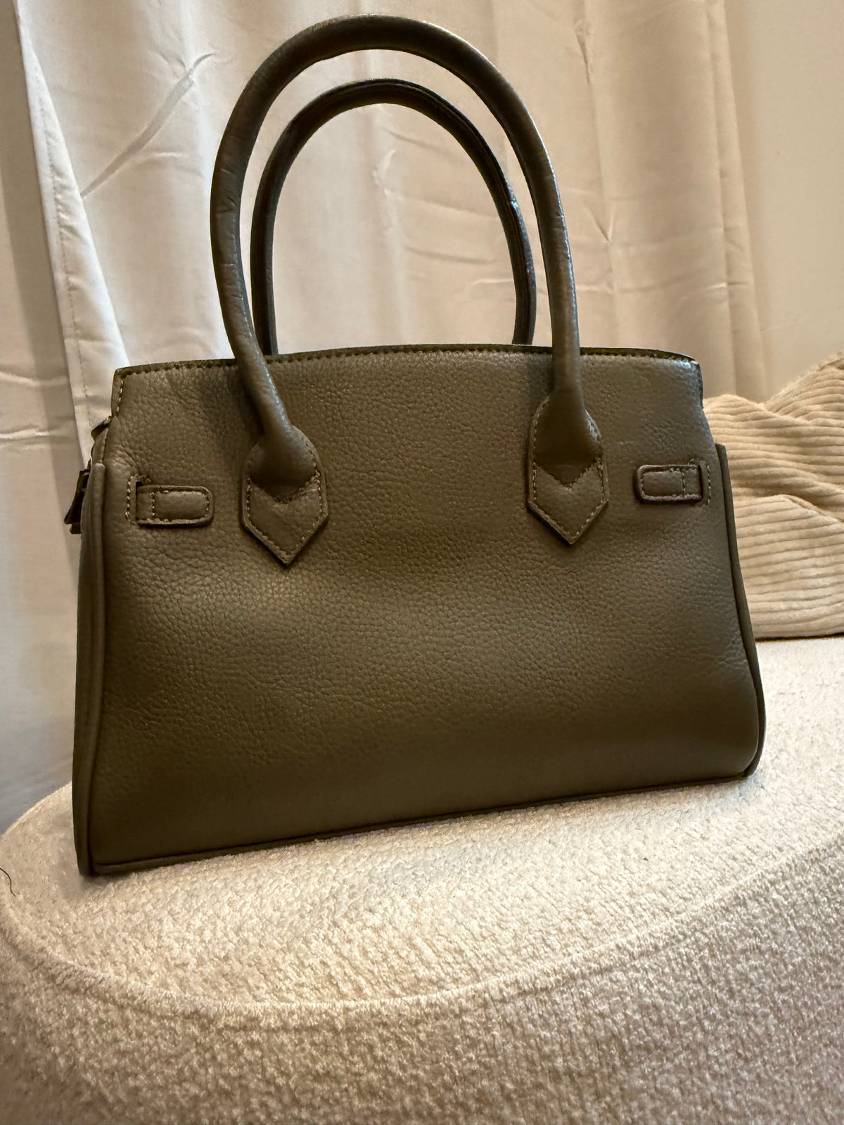 Vielseitige Schultertasche mit Laptopfach für Damen – Stilvolle Organisation