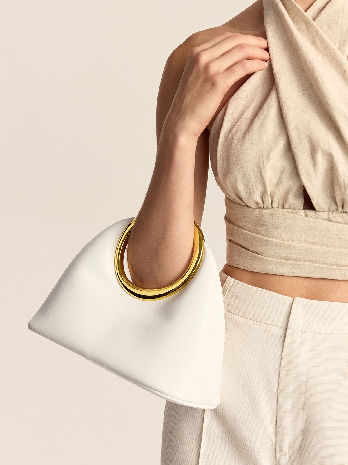 Elegante Goldring Clutch Bag für Damen – Minimalistisch, Abendtasche, Aprikót