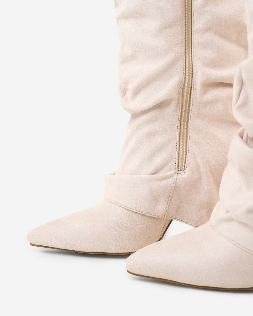 Lavista Slouchy Kniehohe Wildlederstiefel in Cremeweiß mit Absatz