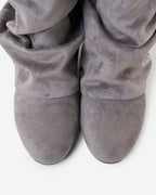 Emilia Slouchy Wildleder-Stiefel Grau Handgefertigt Premium Komfort Design