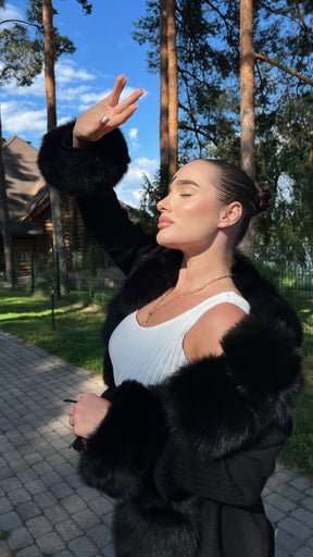 Eleganter Damen Strick-Cardigan mit luxuriösem Kunstfell, Taillengürtel & Feinstrick