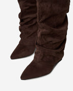 Lavista Slouchy Wildleder Kniehohe Stiefel in Braun mit verstecktem Absatz