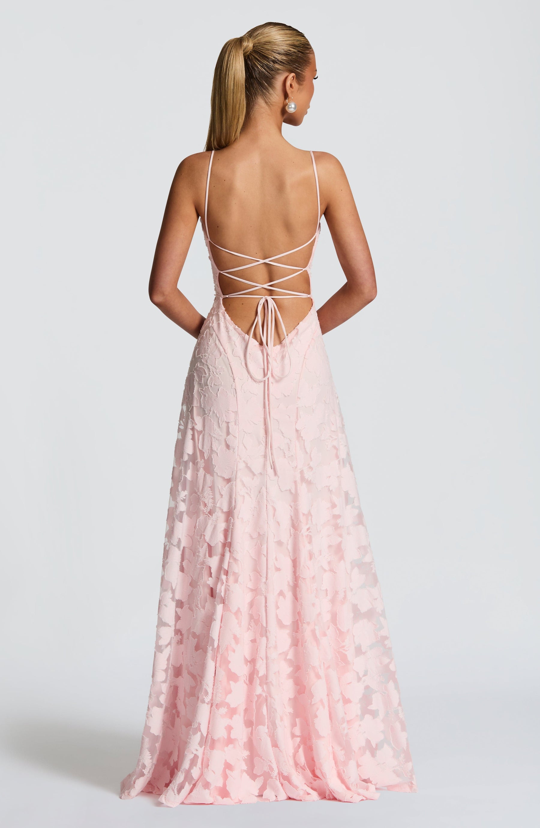 https://cdn.shopify.com/s/files/1/2060/7491/files/francis-maxi-dress-blush-dress-babyboo-fashion-1171634231.jpg?v=1757332752