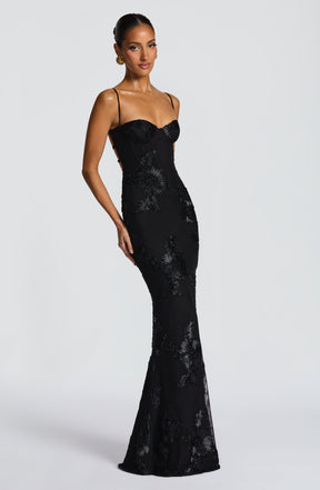 https://cdn.shopify.com/s/files/1/2060/7491/files/nefertiti-maxi-dress-black-dress-babyboo-fashion-1176251072.jpg?v=1756292396