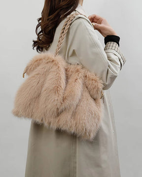 Loreen Kunstfell Tragetasche mit schicker Metallkette für Damen