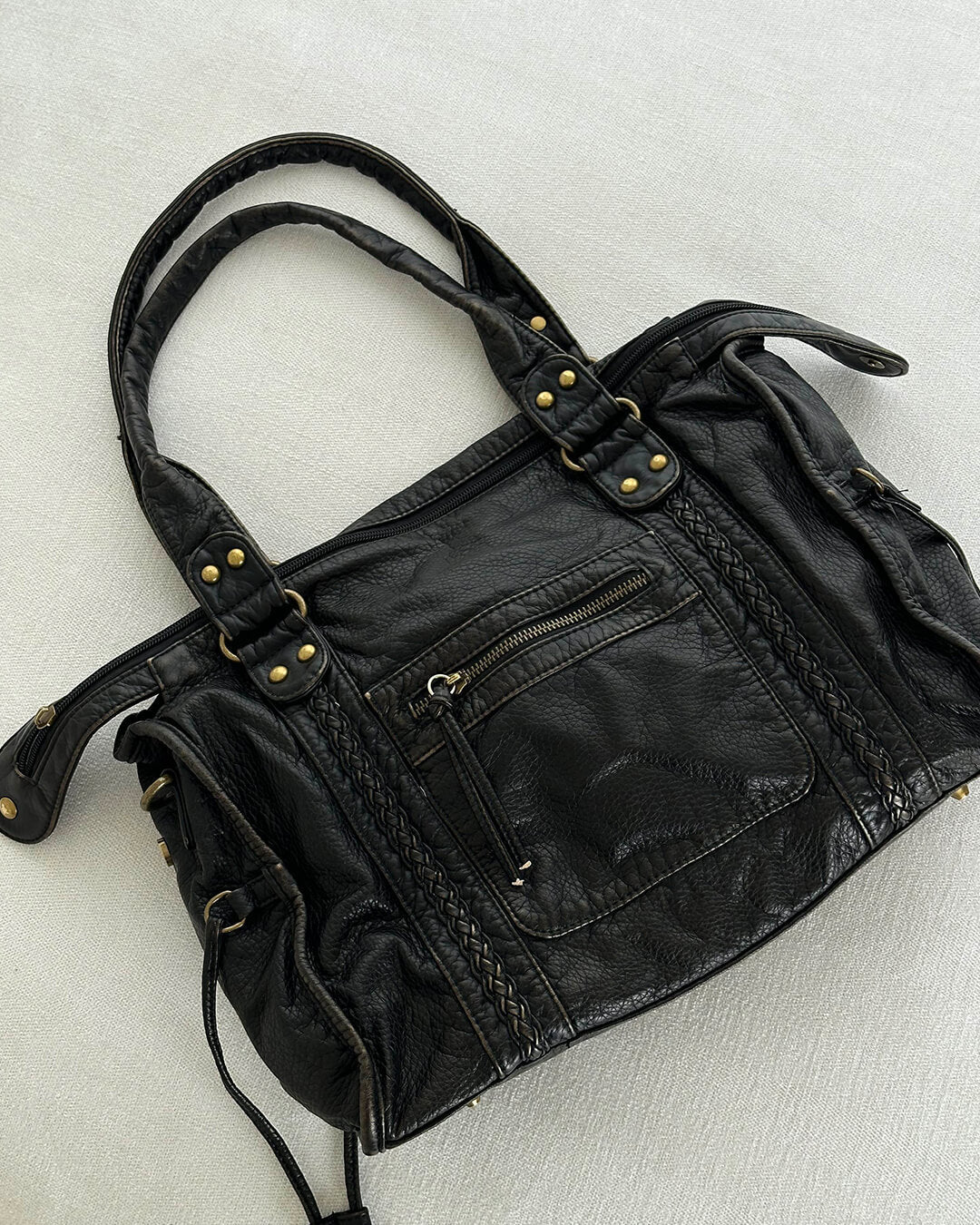 SOERA Tanja Schultertasche Damen aus veganem Leder in Schwarz