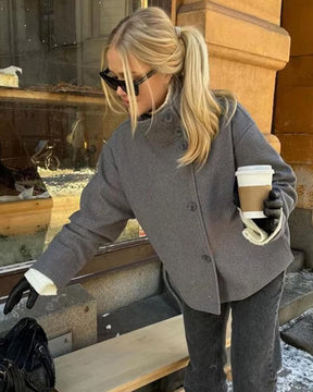 Rosalia Elegante Damenjacke mit Stehkragen für den herbstlichen Streetstyle
